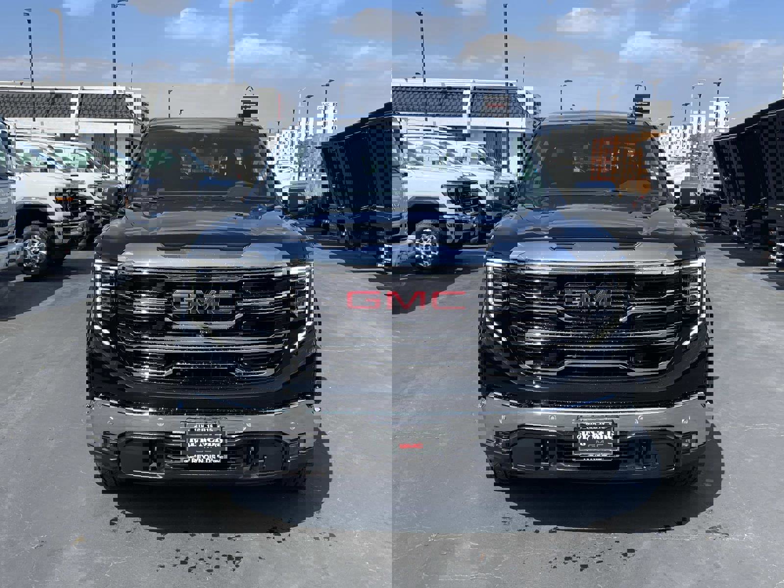 New 2026 GMC Sierra 1500 SLT w/ SLT Premium Plus Package image 2