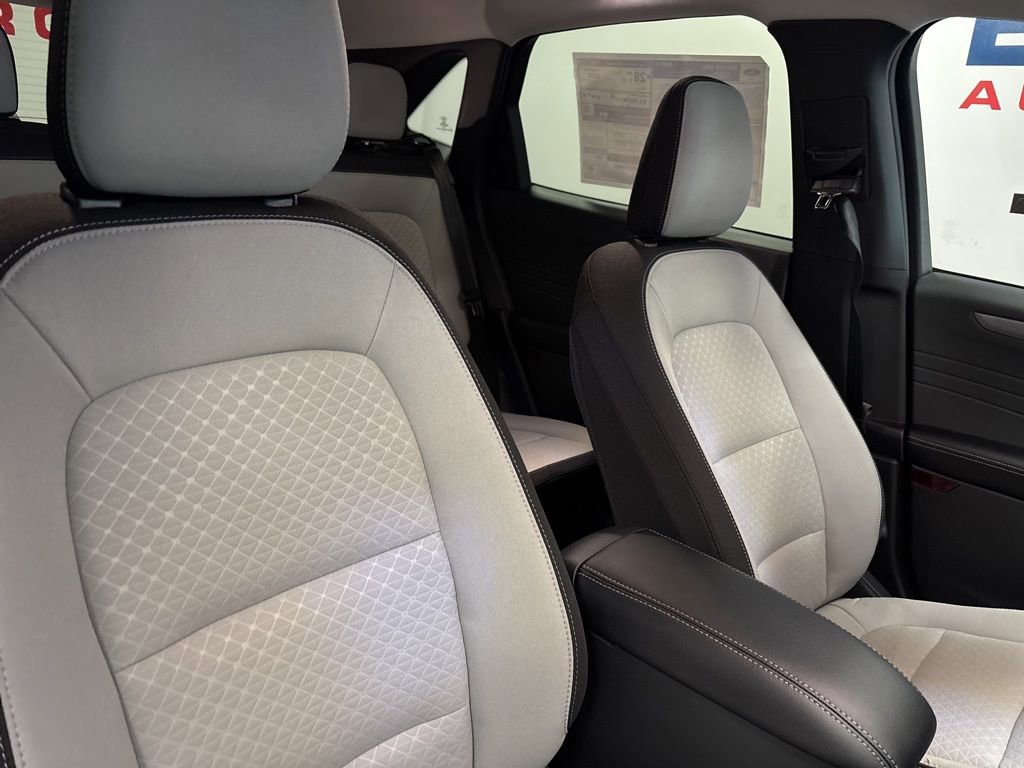 New 2026 Ford Escape Active w/ Cold Weather Package image 31