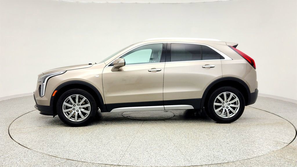 Used 2023 Cadillac XT4 Premium Luxury w/ Enhanced Visibility Package image 8