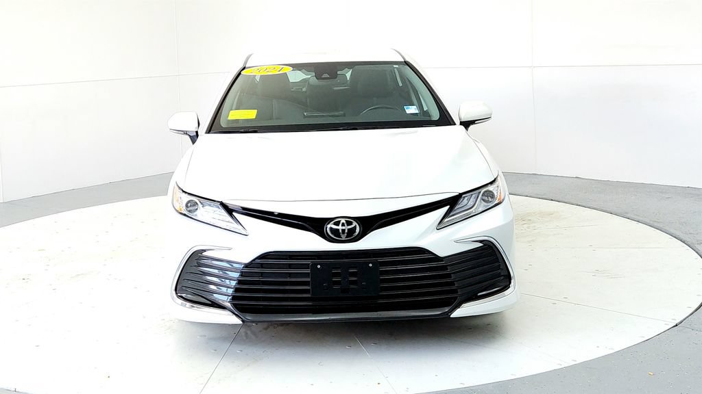 Used 2024 Toyota Camry XLE w/ Cold Weather Package AWD/4WD image 8