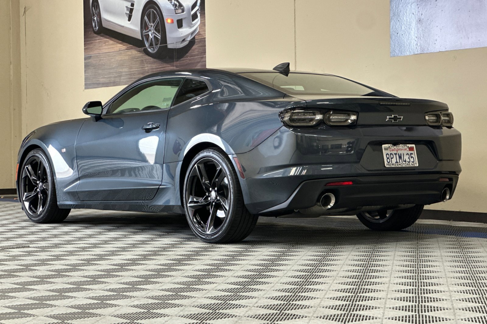 Used 2020 Chevrolet Camaro LT image 6