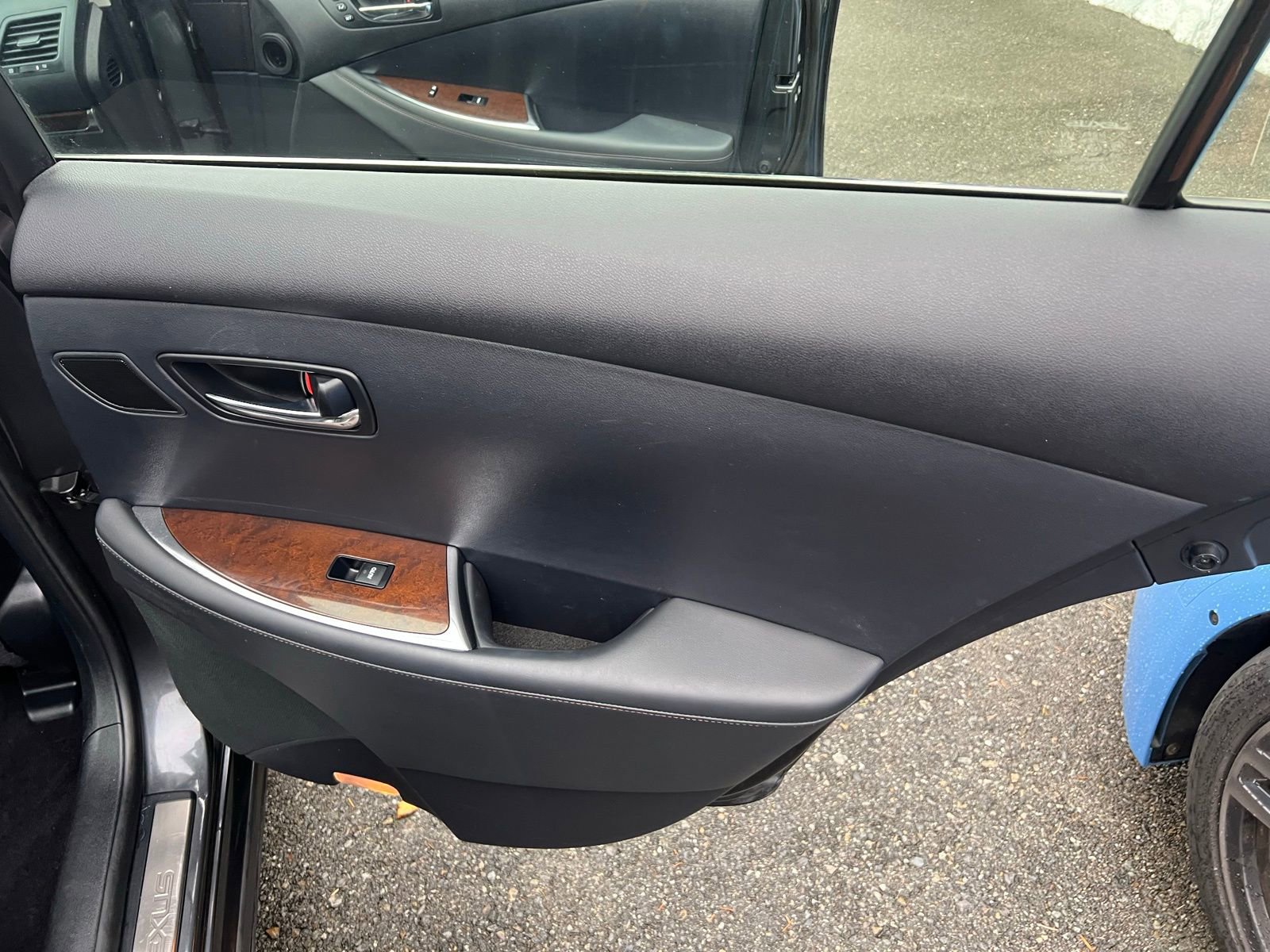 Used 2011 Lexus ES 350 image 30