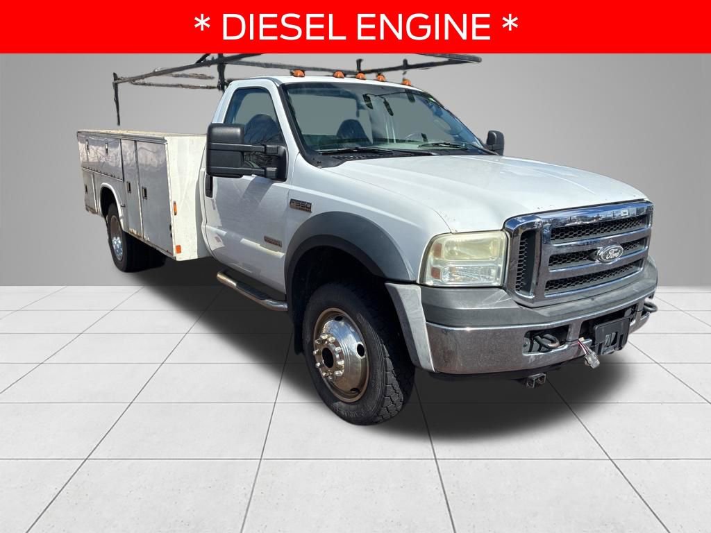 Used 2007 Ford F550 4x4 Regular Cab Super Duty image 3