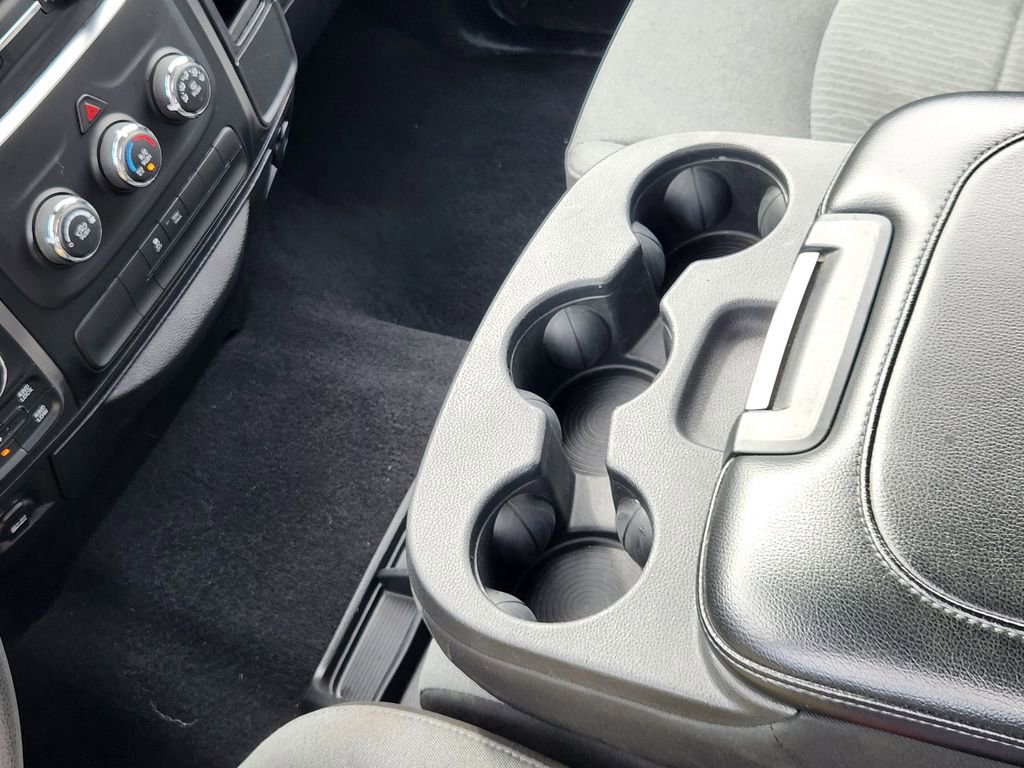 Used 2021 RAM 1500 Classic SLT image 18