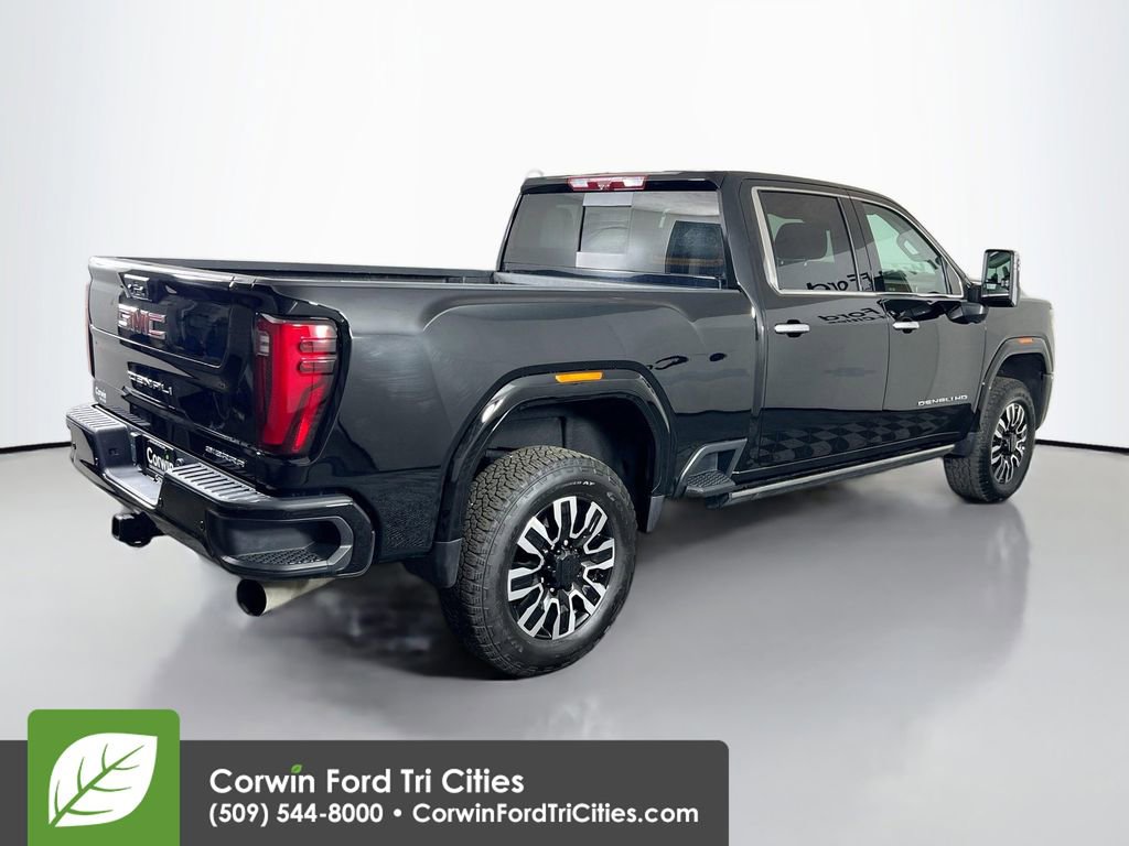 Used 2024 GMC Sierra 3500 Denali w/ Technology Package image 15