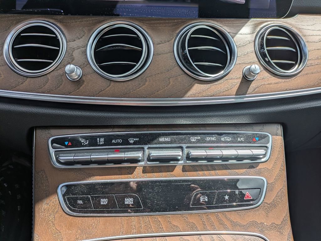 Used 2021 Mercedes-Benz E 350 4MATIC Sedan image 27