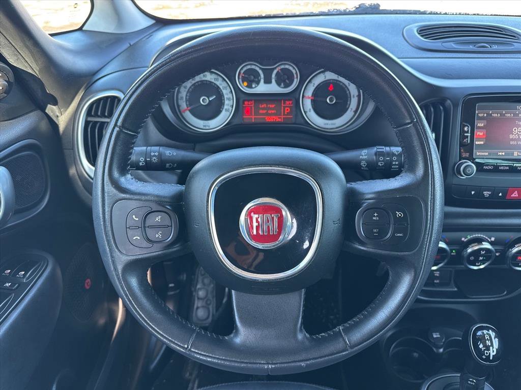 Used 2015 FIAT 500L Lounge image 10