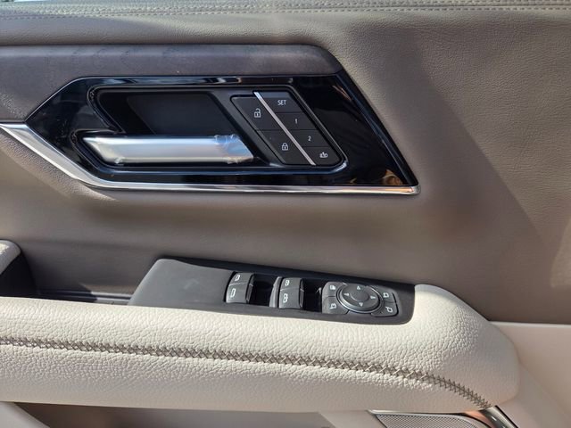New 2026 GMC Yukon XL Denali w/ Denali Reserve Package AWD/4WD image 25