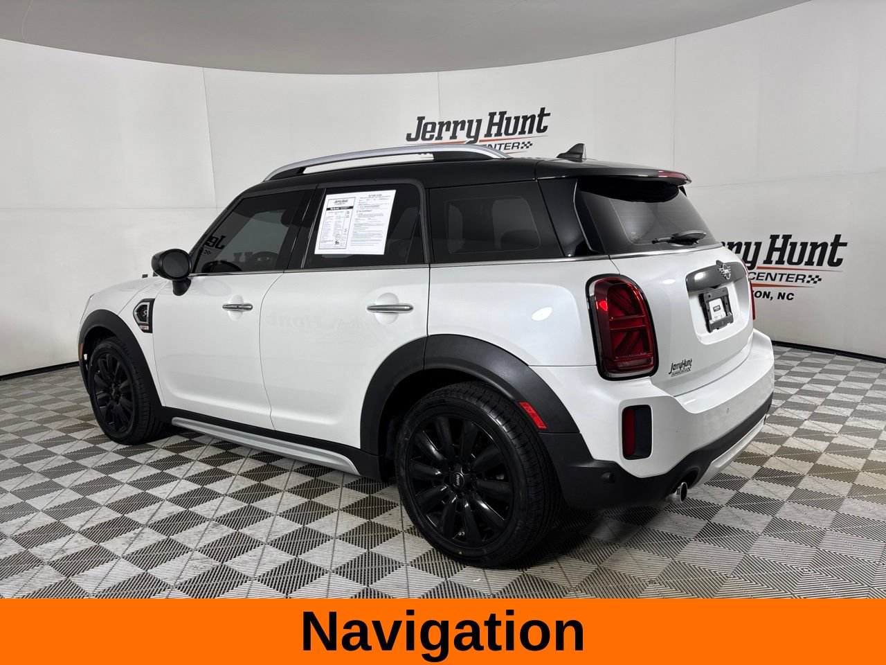 Used 2024 MINI Cooper Countryman S FWD image 8
