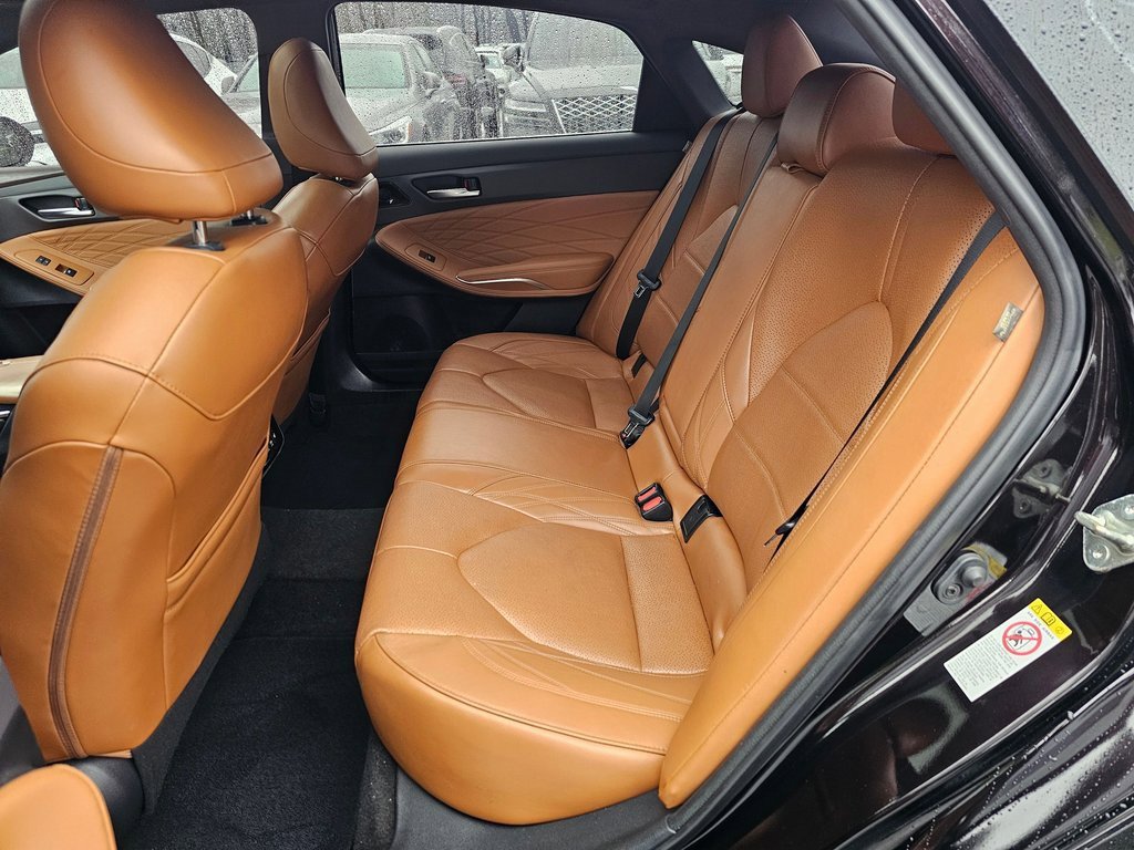 Used 2019 Toyota Avalon Limited w/ Preferred Accessory Package image 23