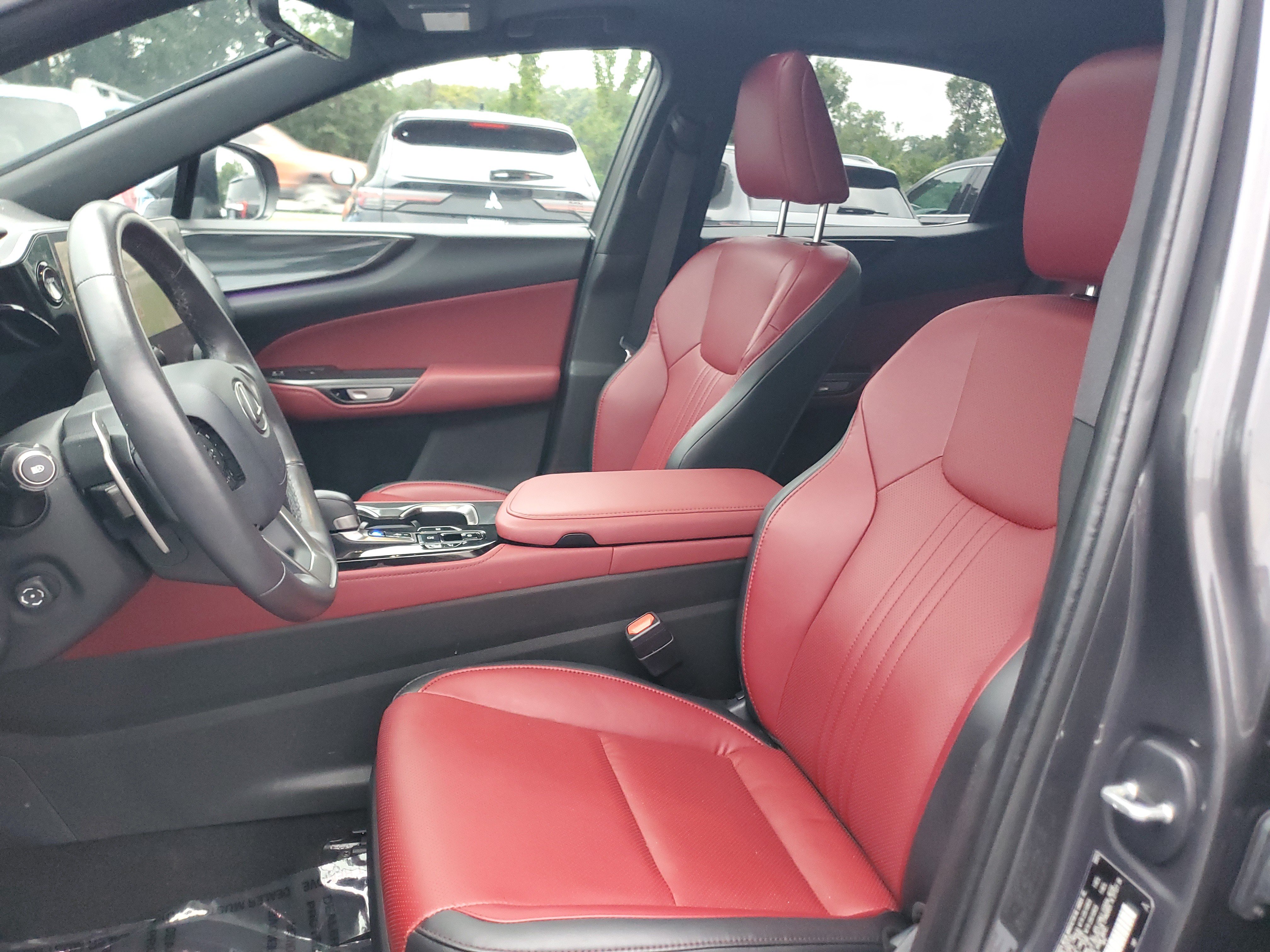 Used 2025 Lexus NX 350h AWD w/ Accessory Package (Z2) image 19
