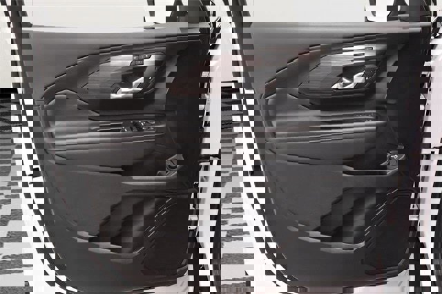 Used 2024 GMC Terrain SLT image 22