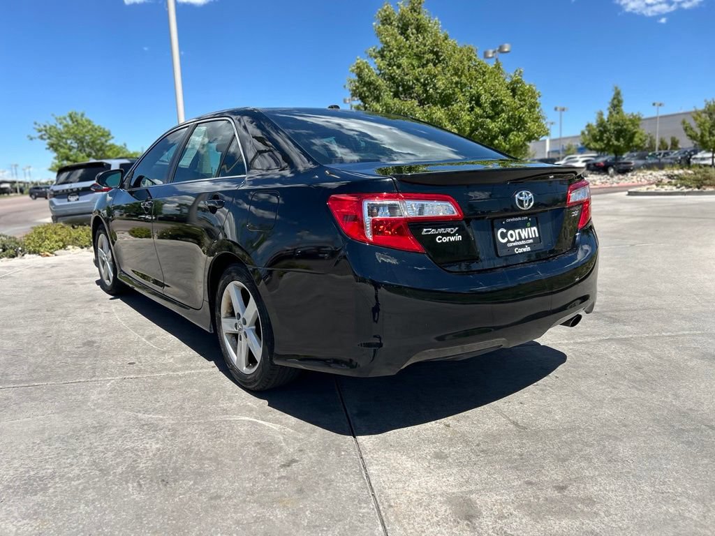 Used 2012 Toyota Camry SE w/ Leather Pkg FWD image 6
