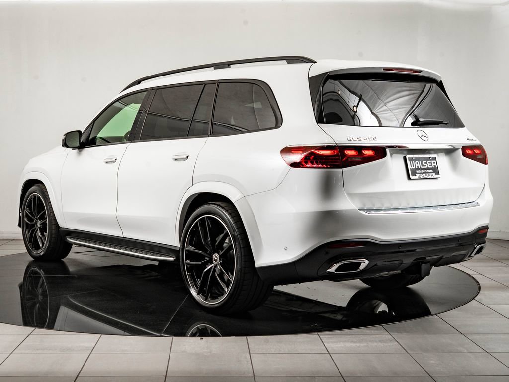 Used 2025 Mercedes-Benz GLS 450 4MATIC image 6