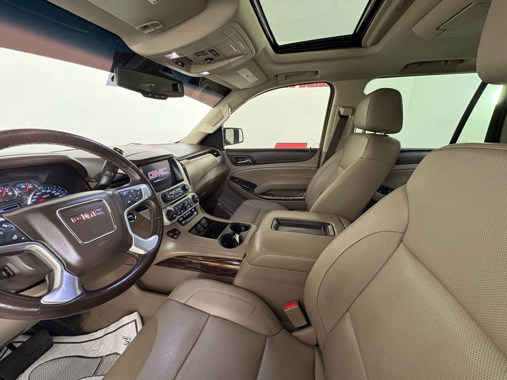 Used 2019 GMC Yukon SLT w/ Open Road Package AWD/4WD image 13