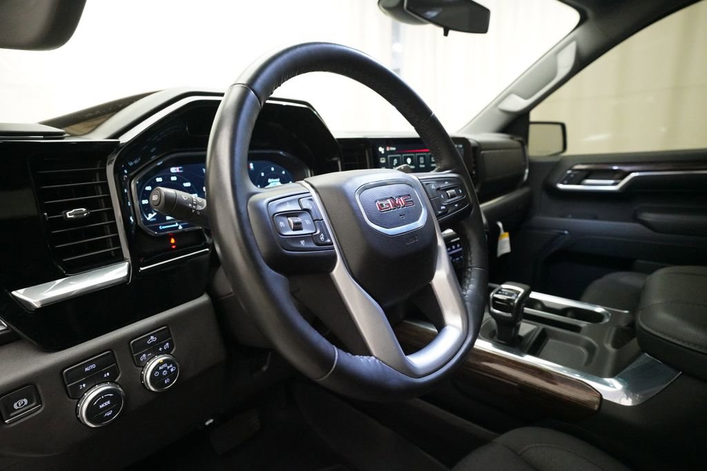 Used 2024 GMC Sierra 1500 Elevation w/ Max Trailering Package image 8
