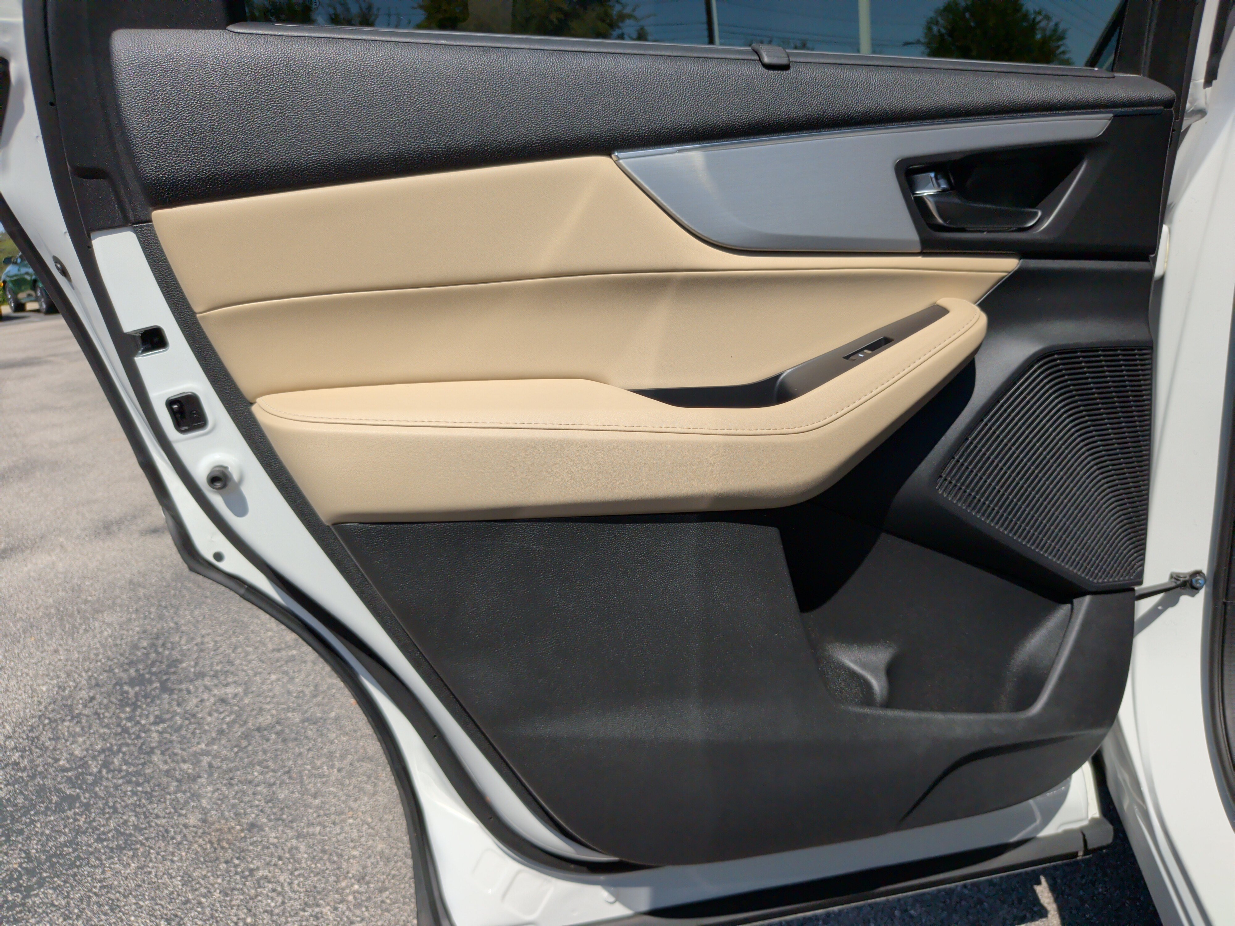 Used 2023 Acura MDX w/ Technology Package FWD image 39