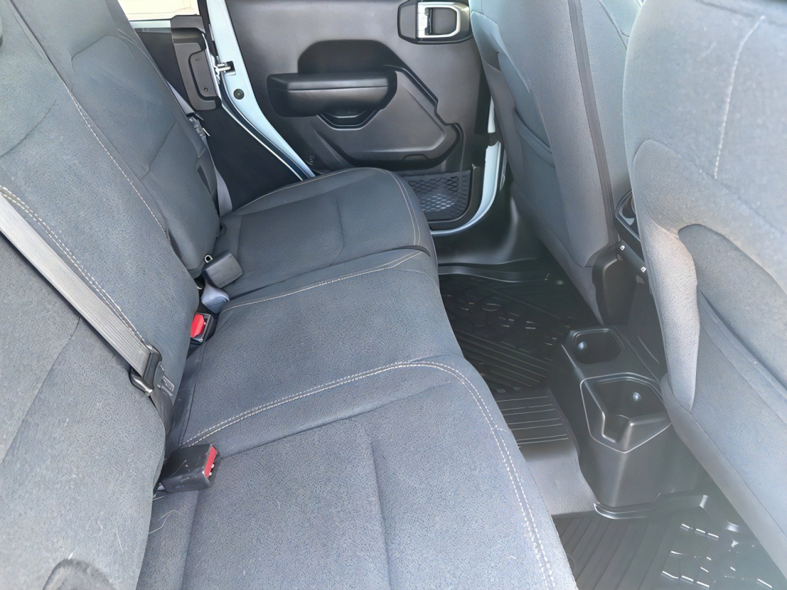 Used 2024 Jeep Wrangler Sport S image 12