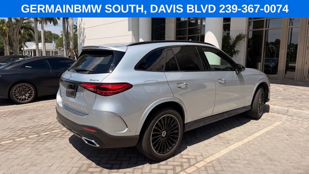 Used 2024 Mercedes-Benz GLC 300 4MATIC image 29