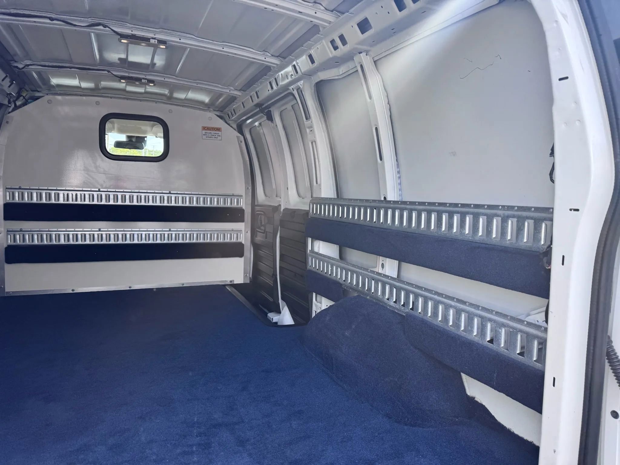 Used 2019 Chevrolet Express 2500 image 27