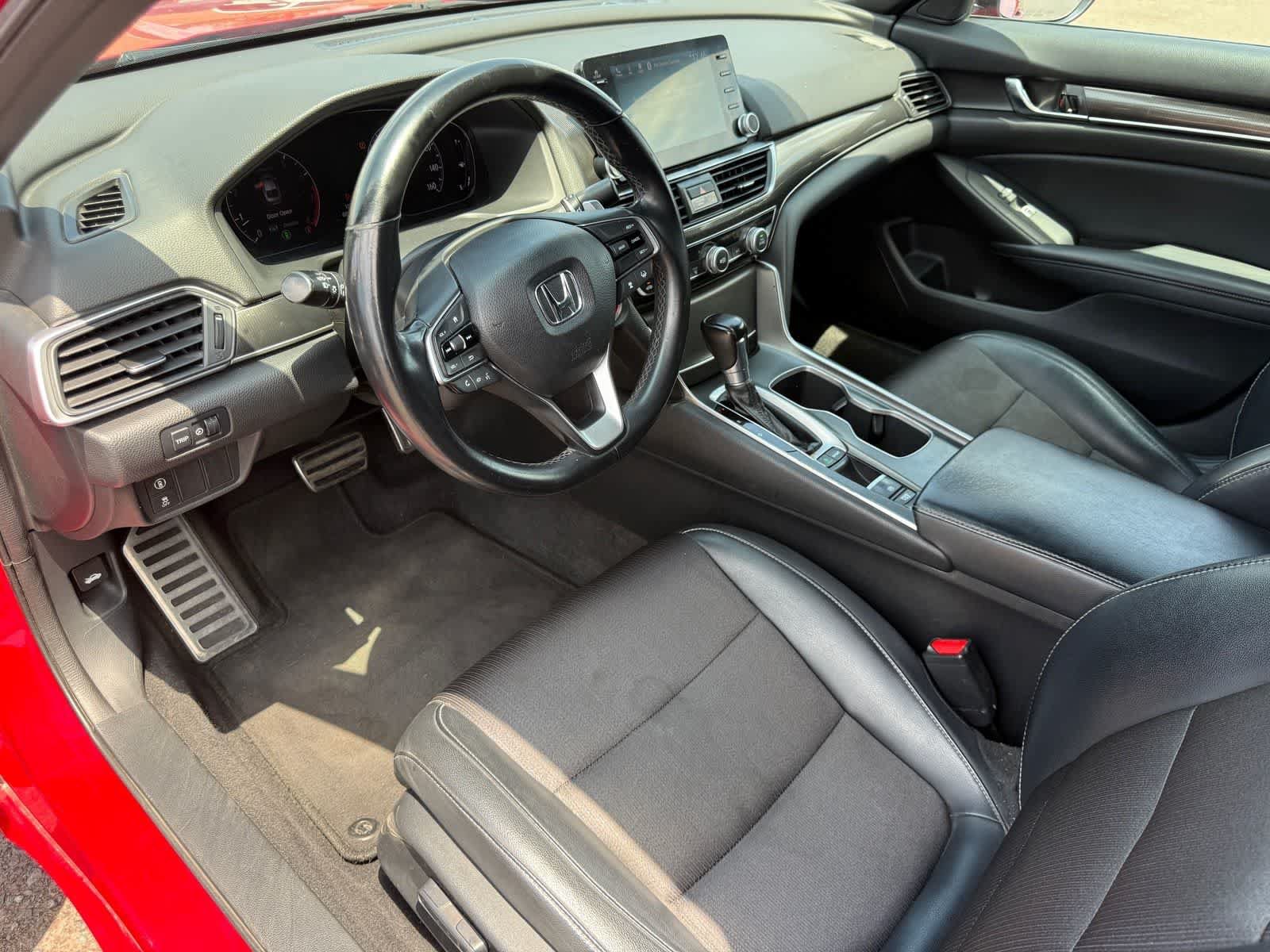 Used 2018 Honda Accord Sport image 17