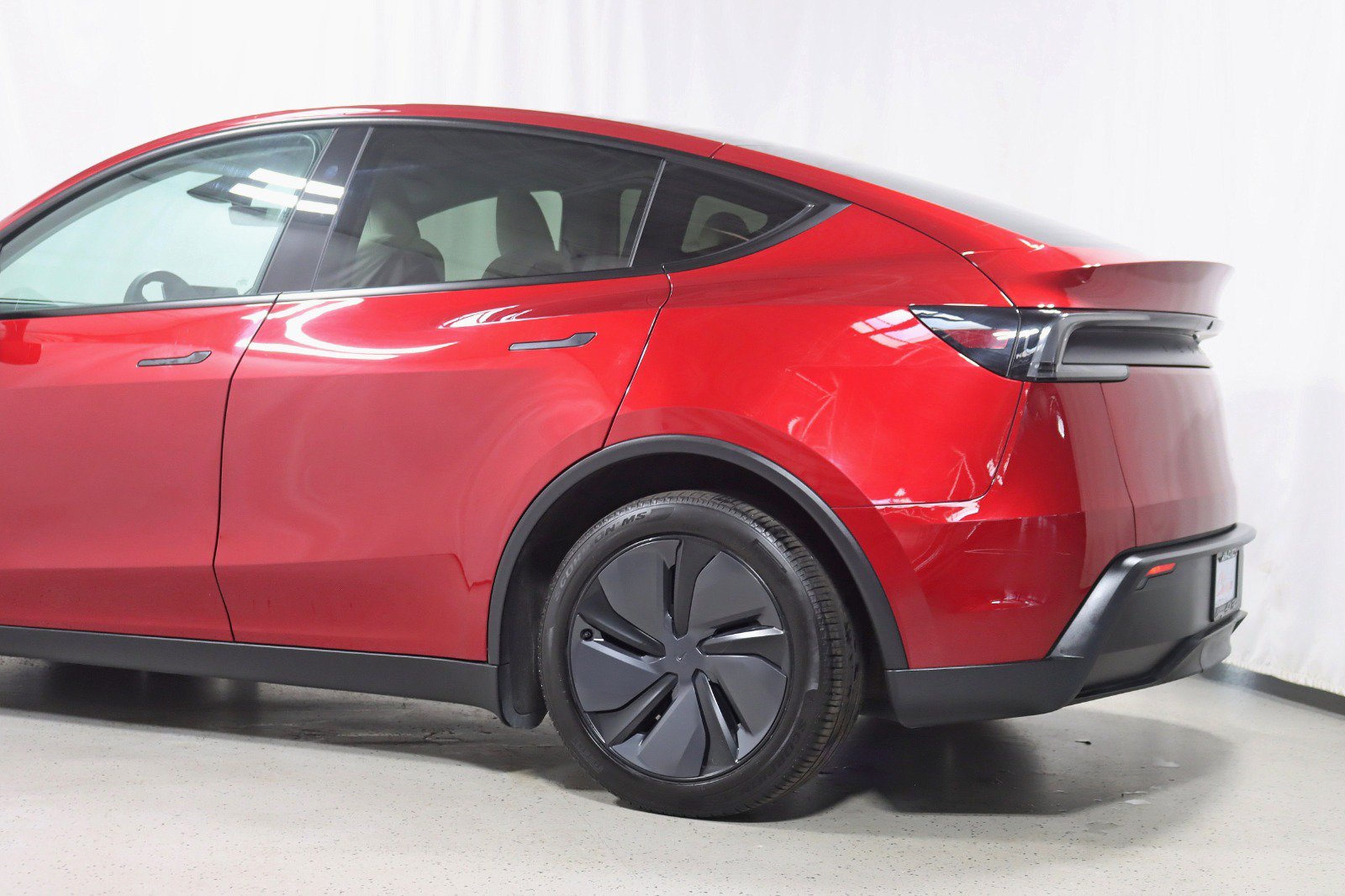 Used 2026 Tesla Model Y AWD image 10