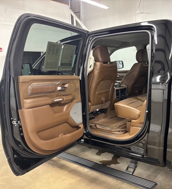 Used 2023 RAM 1500 Limited AWD/4WD image 23