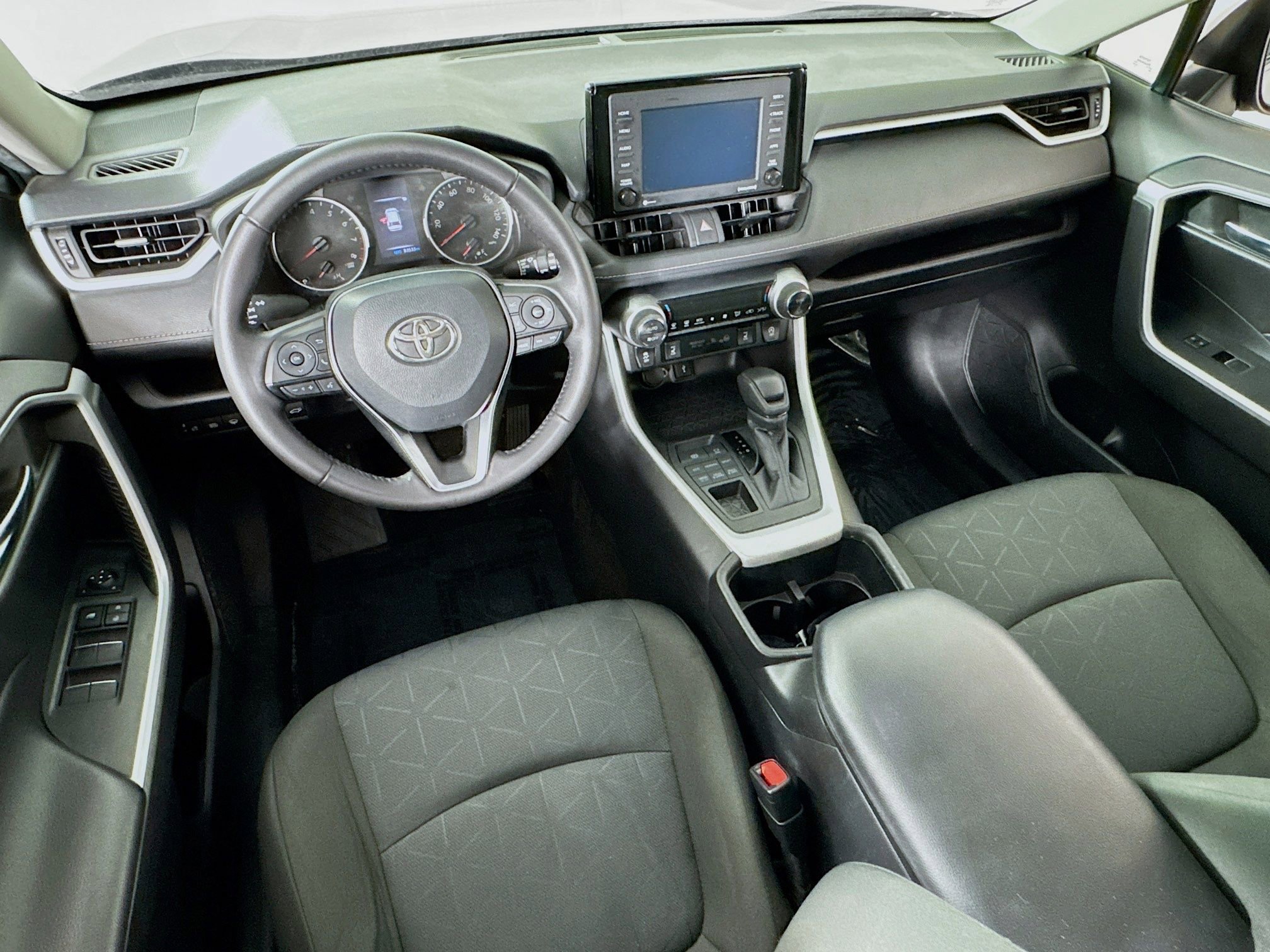 Certified 2022 Toyota RAV4 XLE w/ Convenience Package image 20