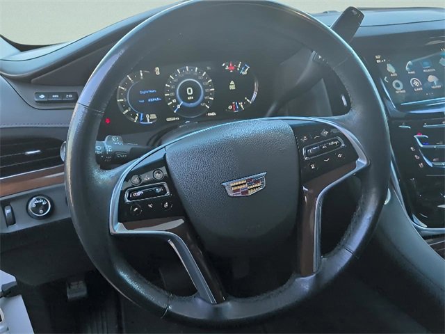Used 2020 Cadillac Escalade Luxury image 24