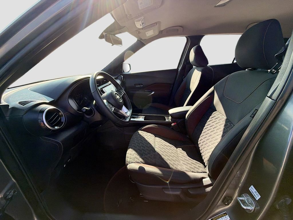 Used 2021 Nissan Kicks SR w/ Exterior Package image 21
