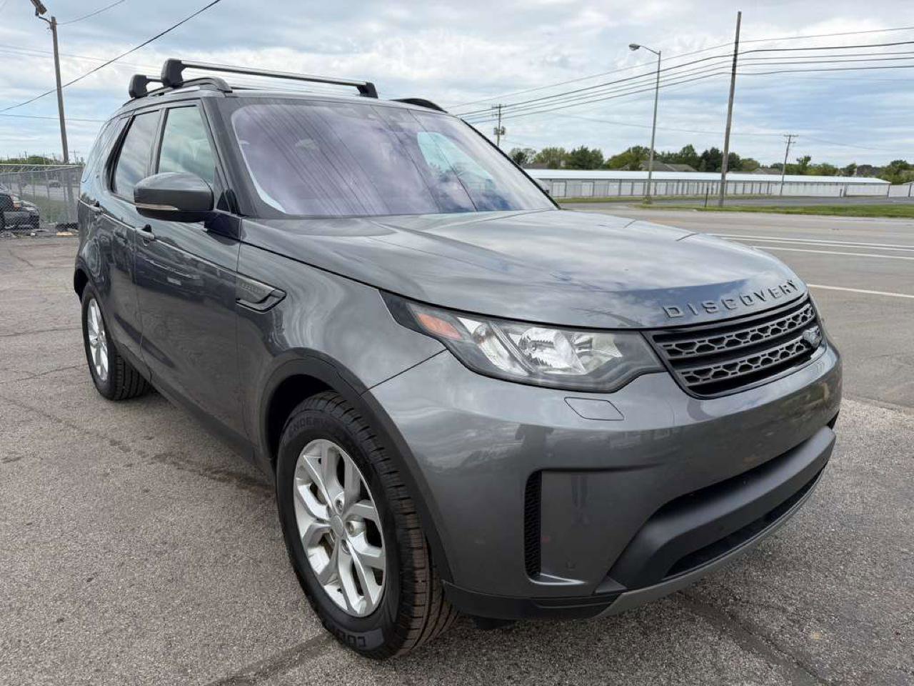 Used 2018 Land Rover Discovery SE AWD/4WD image 8