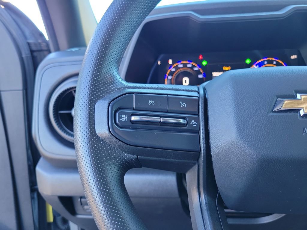 Used 2024 Chevrolet Colorado W/T w/ Safety Package image 24