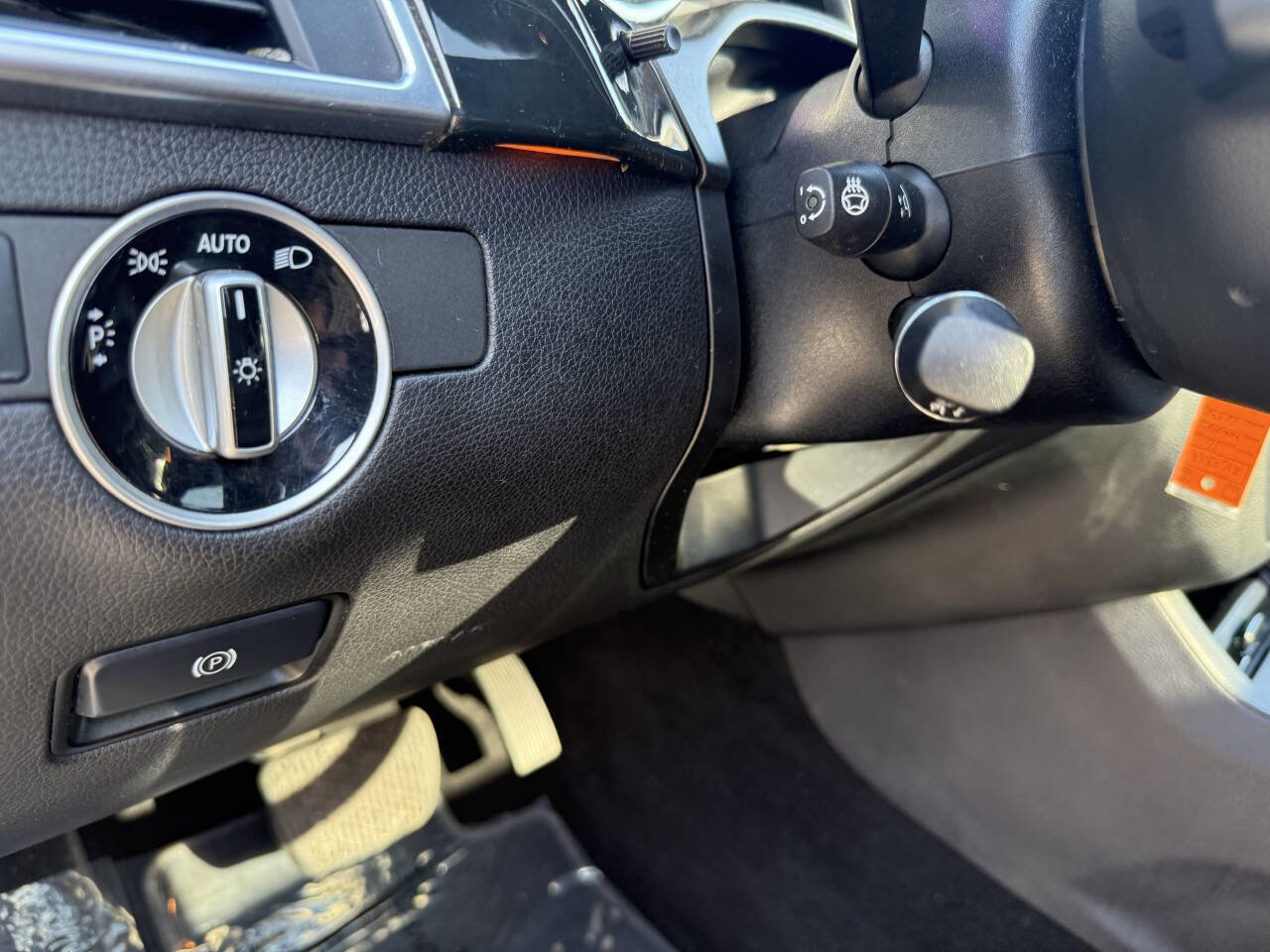 Used 2016 Mercedes-Benz GL 550 4MATIC image 28