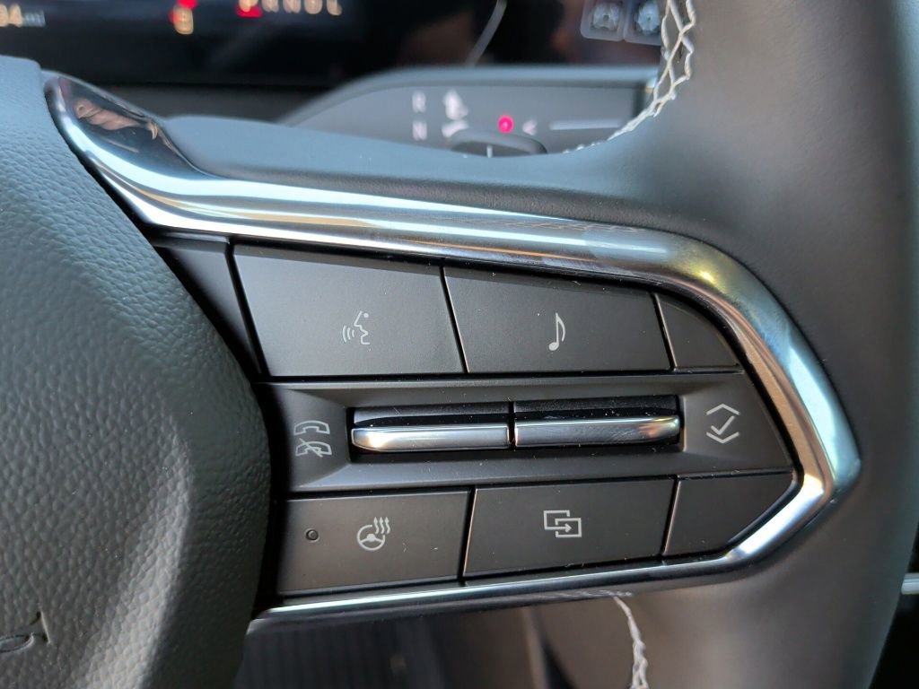 New 2025 Chevrolet Traverse LT w/ LPO, Floor Liner Package image 18