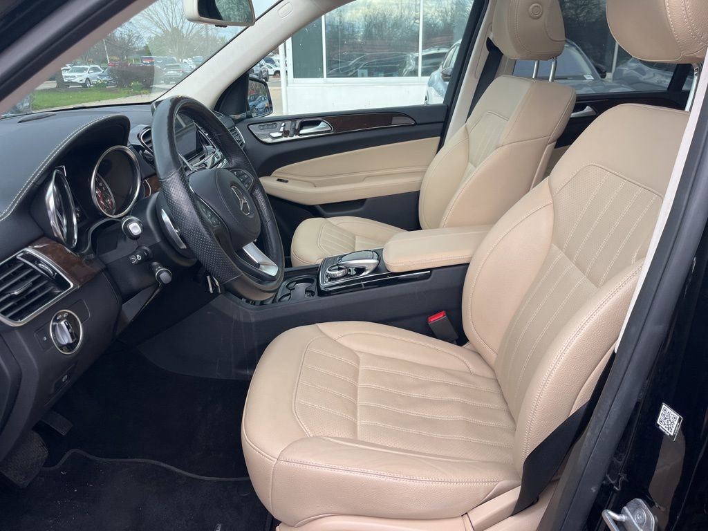 Used 2019 Mercedes-Benz GLS 450 4MATIC image 10