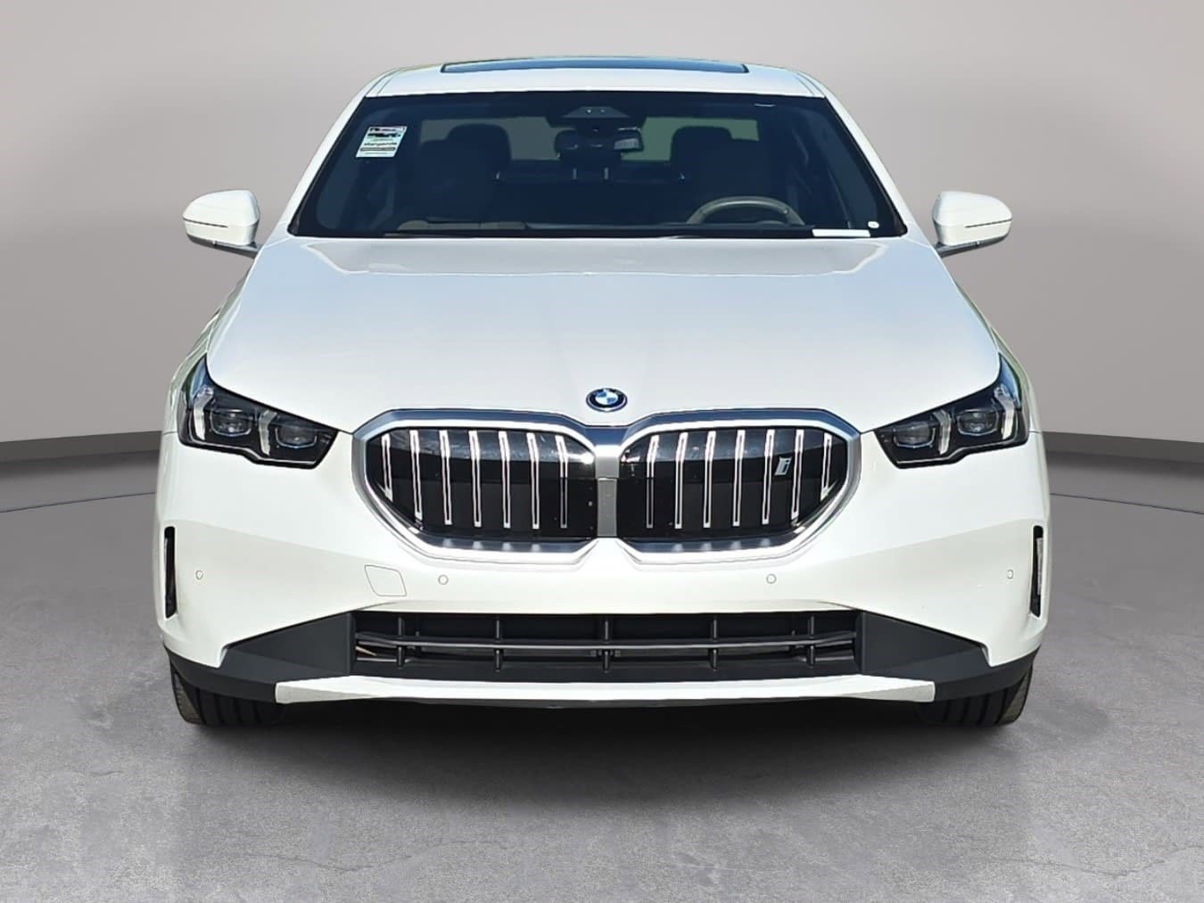 Used 2024 BMW i5 eDrive40i w/ Premium Package RWD image 2