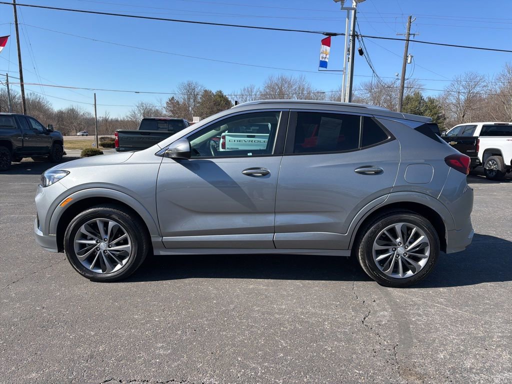 Used 2023 Buick Encore GX Select w/ Sport Touring Package image 29