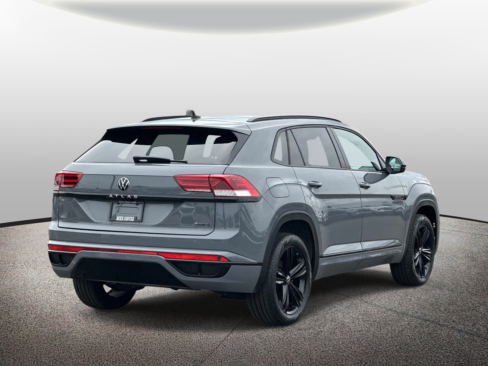 Used 2023 Volkswagen Atlas Cross Sport SEL R-Line AWD/4WD image 4
