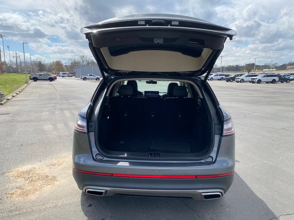 Used 2023 Lincoln Nautilus Reserve FWD image 9
