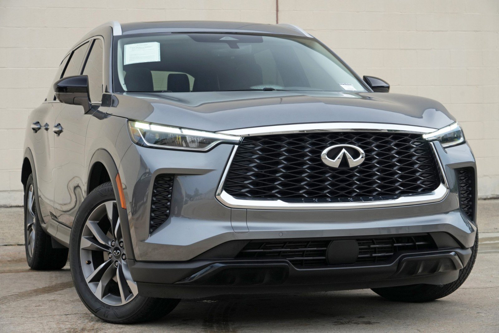Used 2025 INFINITI QX60 Luxe w/ Vision Package AWD/4WD image 4