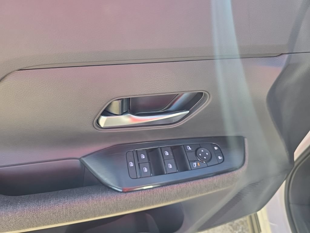 New 2026 Nissan Kicks SV AWD/4WD image 14