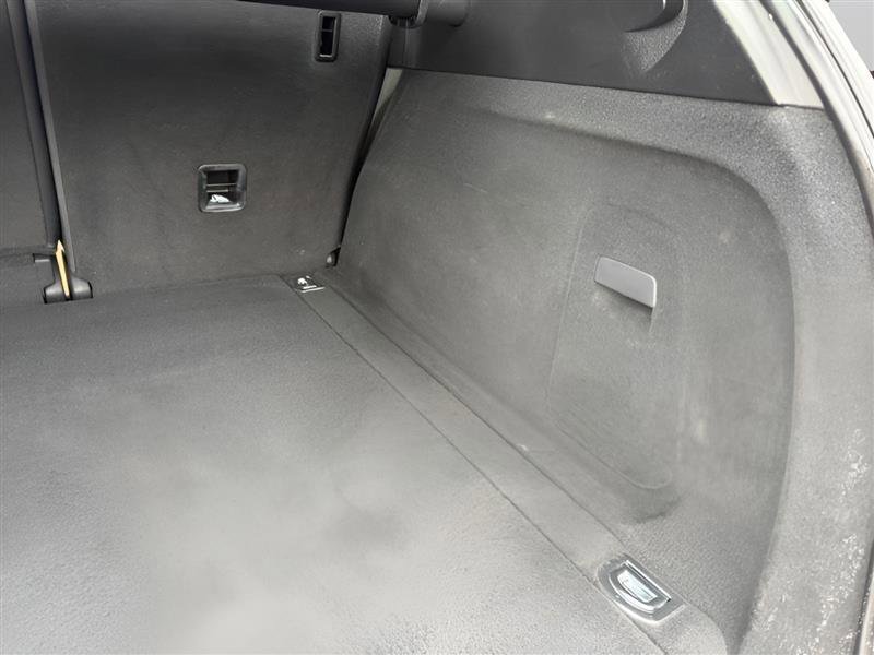 Used 2016 Porsche Cayenne image 18