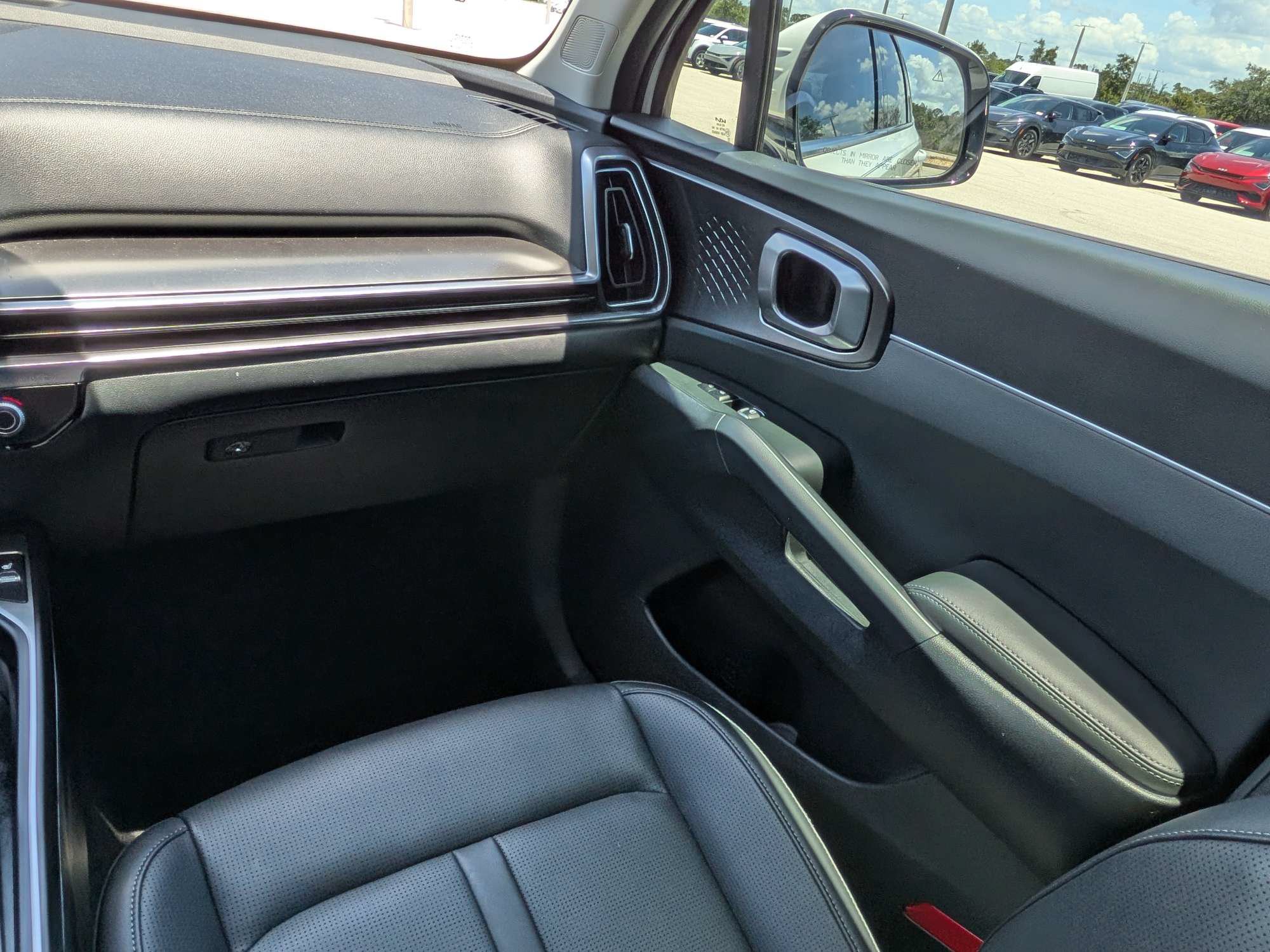 Certified 2025 Kia Sorento EX AWD/4WD image 22