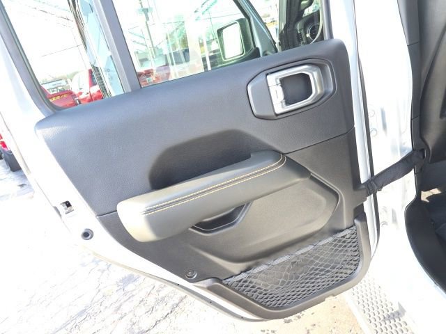 Used 2024 Jeep Wrangler Sahara w/ Technology Group image 33