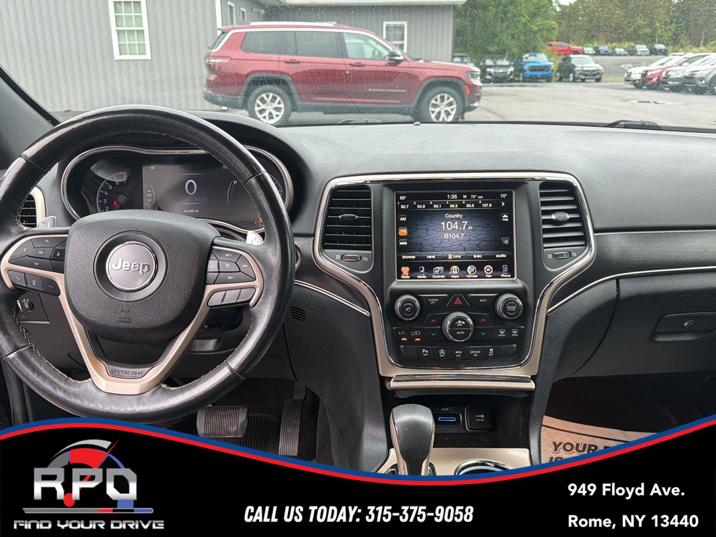 Used 2017 Jeep Grand Cherokee Limited AWD/4WD image 12