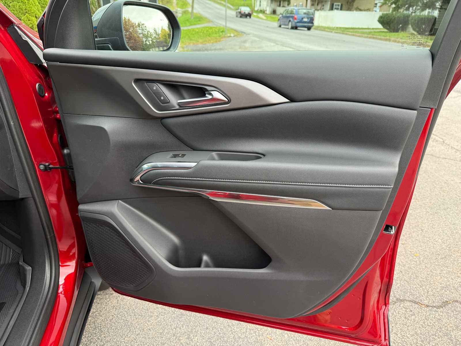 New 2026 Chevrolet Traverse LT w/ LPO, Floor Liner Package image 38