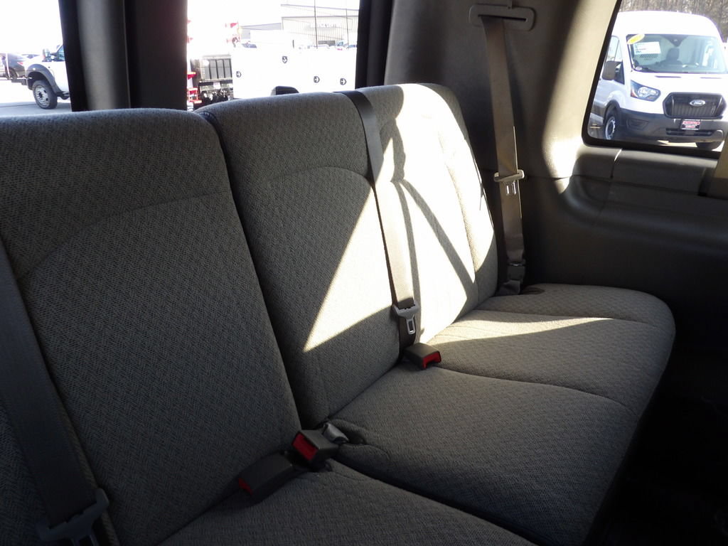 Used 2024 Chevrolet Express 3500 LS RWD image 35