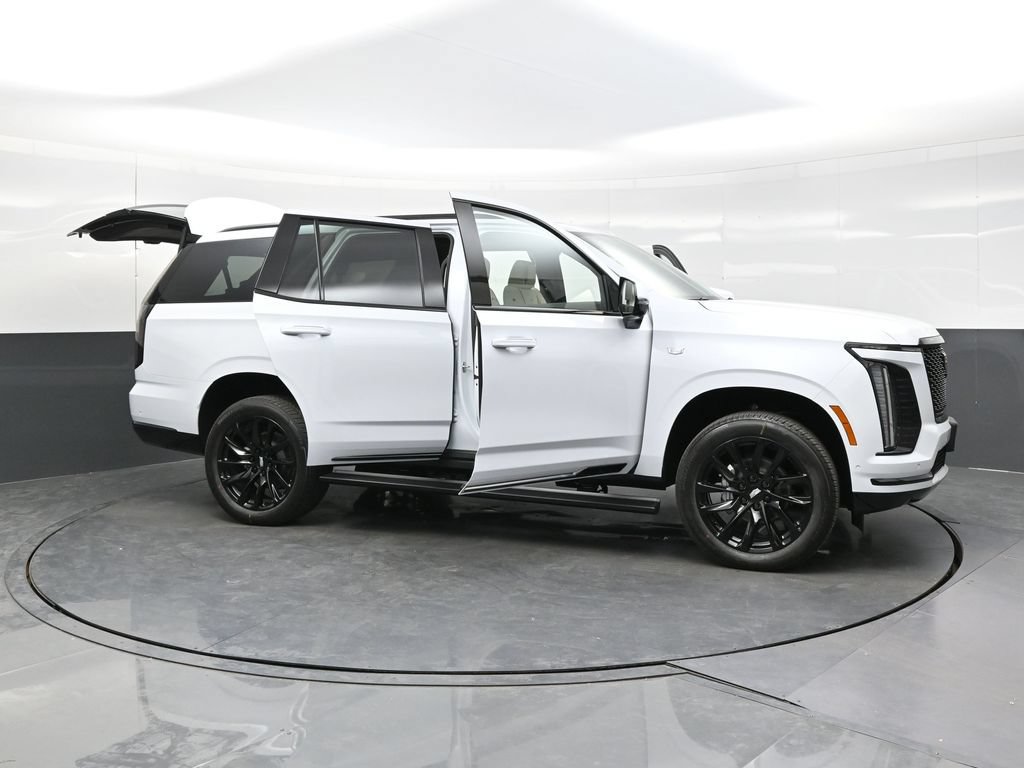 New 2026 Cadillac Escalade Sport w/ LPO, ONYX Package AWD/4WD image 42