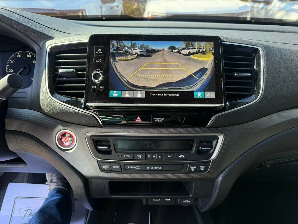 Used 2025 Honda Ridgeline Sport+ image 6