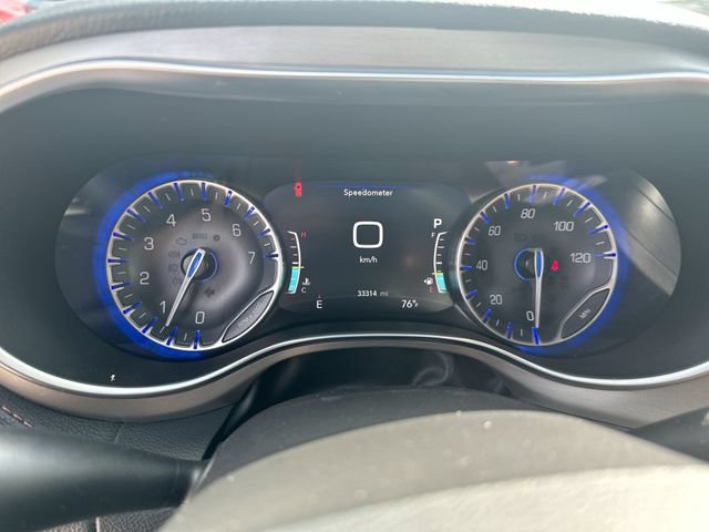Used 2024 Chrysler Pacifica Pinnacle AWD/4WD image 14